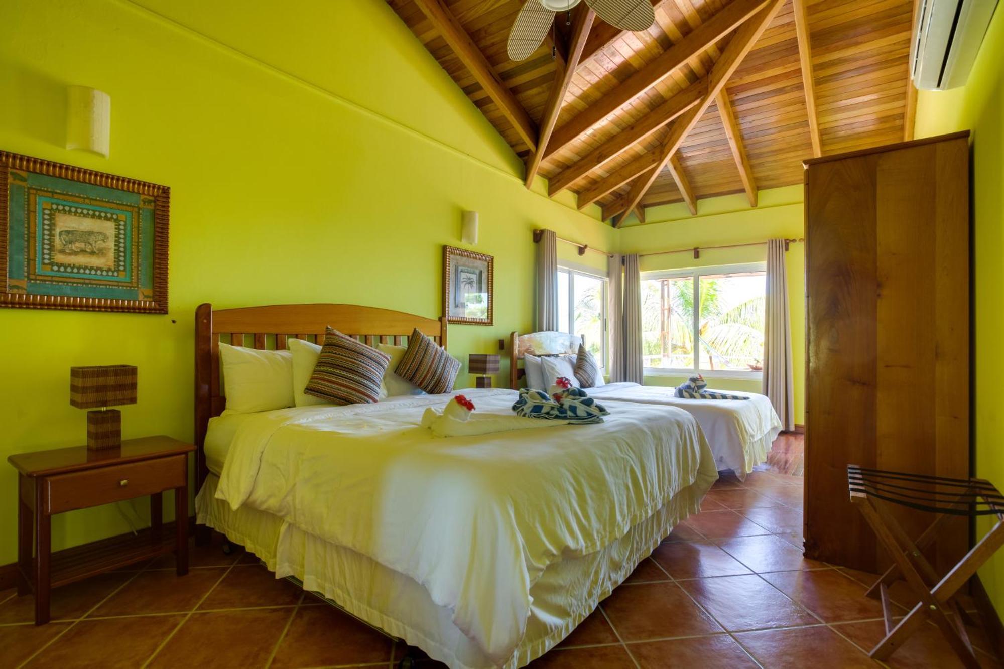 Laru Beya Resort Placencia Eksteriør billede