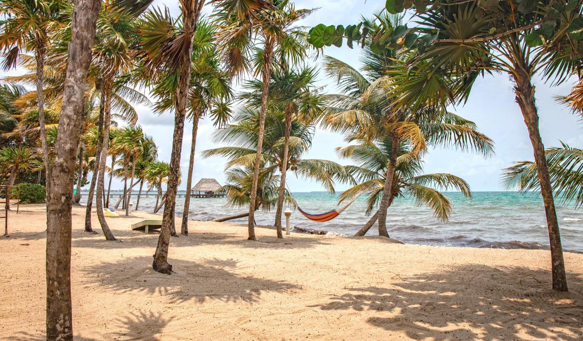 Laru Beya Resort Placencia Eksteriør billede