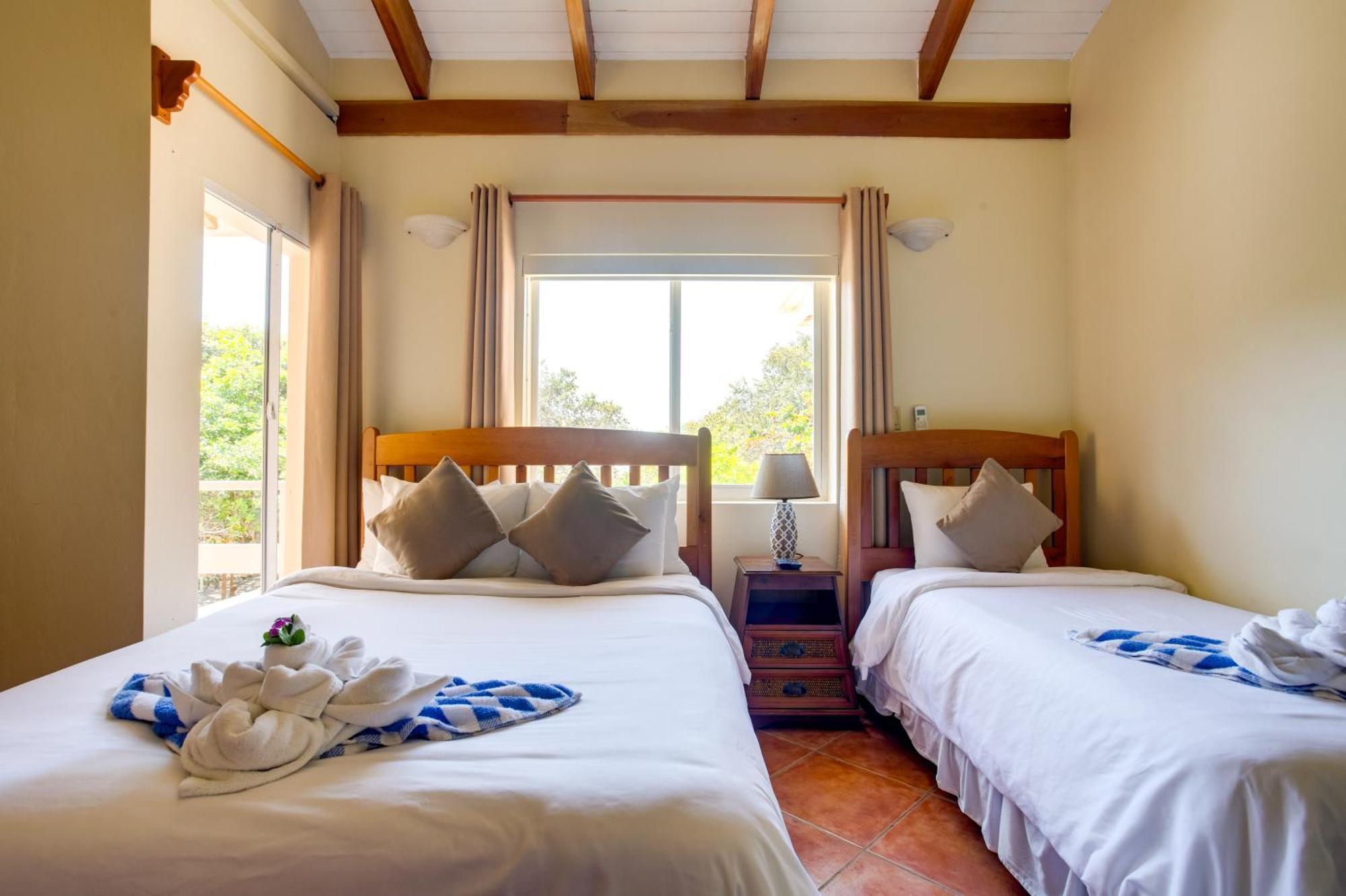 Laru Beya Resort Placencia Eksteriør billede
