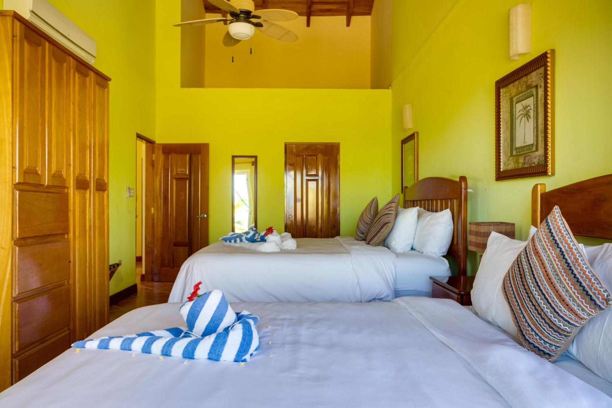Laru Beya Resort Placencia Eksteriør billede