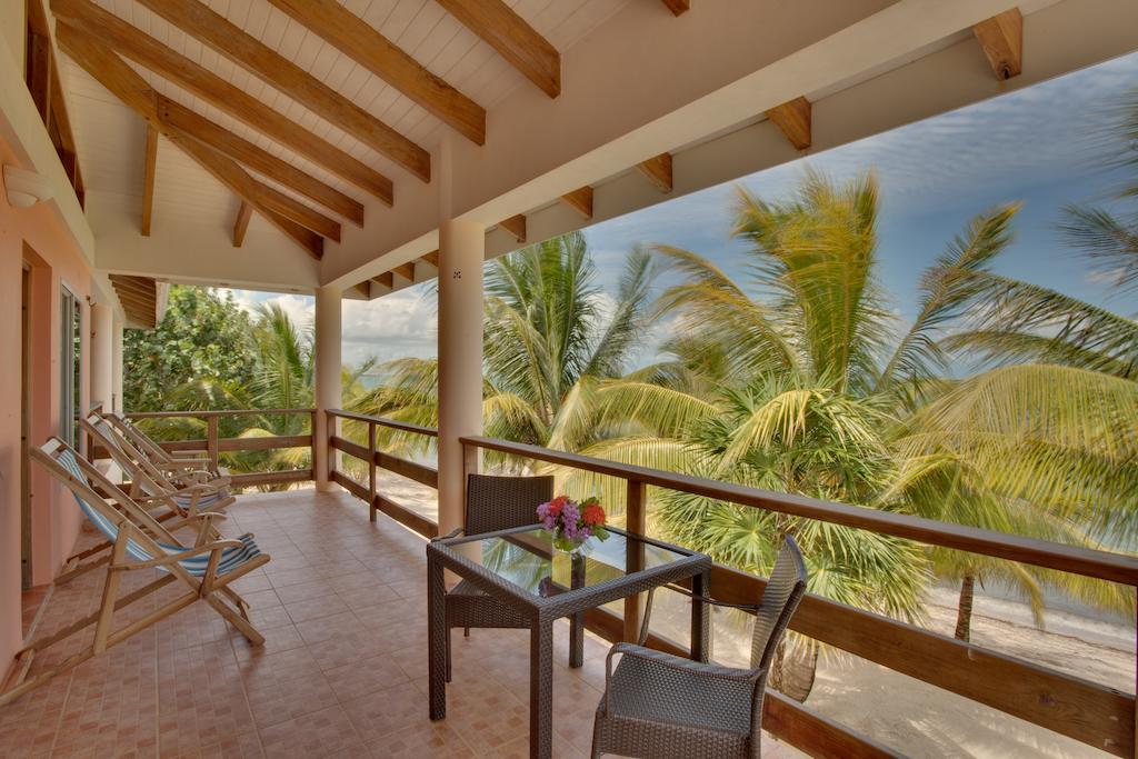 Laru Beya Resort Placencia Eksteriør billede