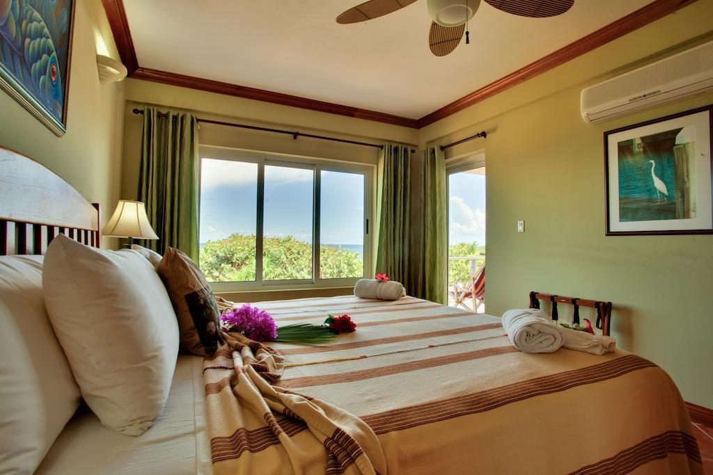 Laru Beya Resort Placencia Eksteriør billede